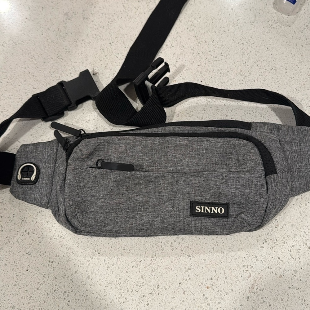 SINNO Large Crossbody Fanny Pack